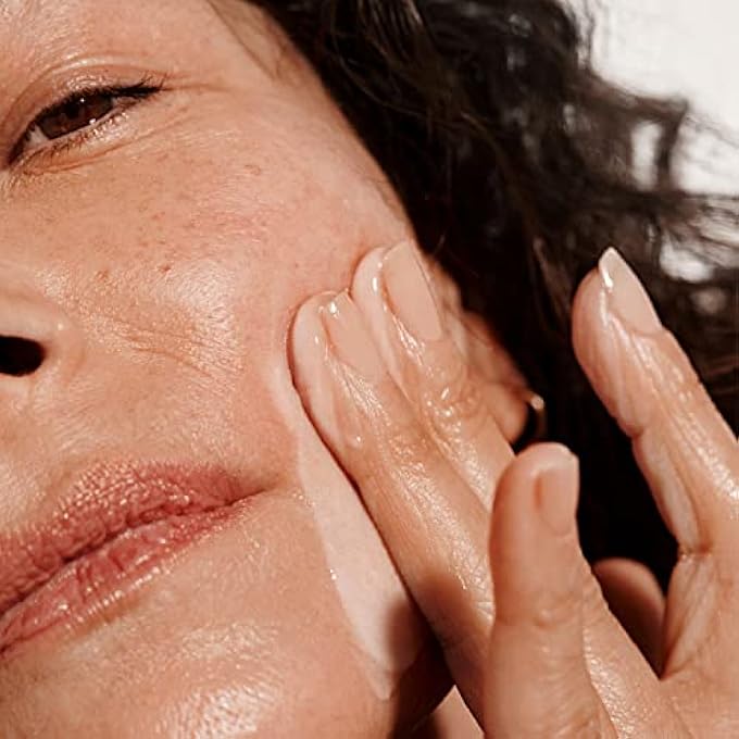 Versed AUTO-SAVE ADVANCED RESTORING FACE SERUM - NATURAL MICROALGAE HELPS FIRM AND LIFT TIRED SKIN - POWERFUL ANTIOXIDANTS RESTORE AND PROTECT FROM FREE RADICAL DAMAGE - VEGAN (1 FL OZ) - Image 4